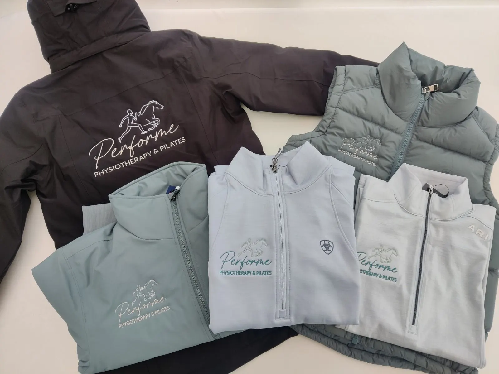 Ariat horse physio uniform embroidery